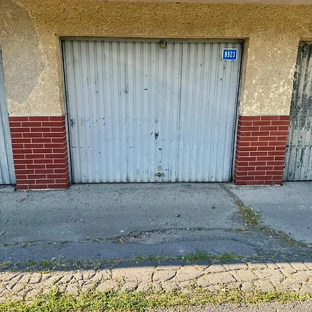 Dvojizbovy Mitro Banská Bystrica